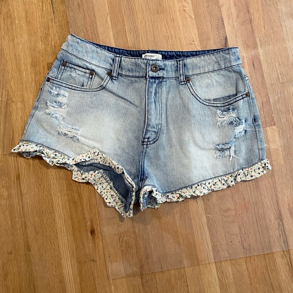 Forever 21 ruffled shorts